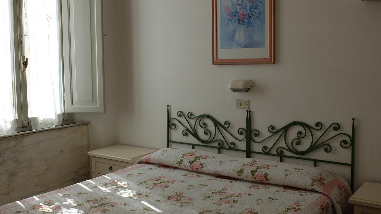 Villa La Fonte Marina di Pietrasanta Room photo